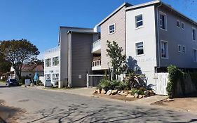 Friendz Self Catering Guesthouse